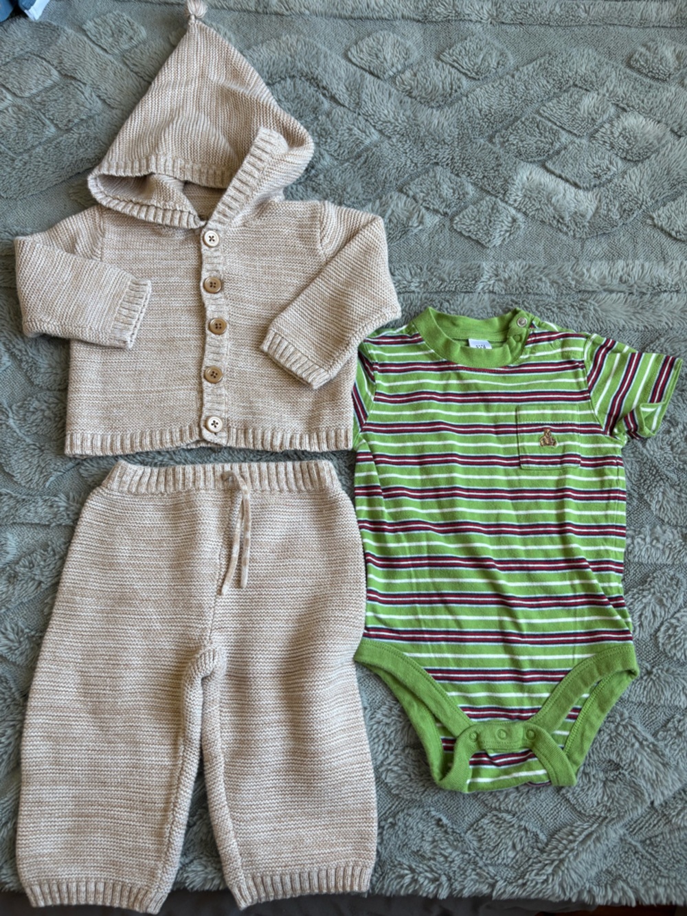 6/12M Baby GAP Green Striped Snap Onesie +Beige Knit Cardigan 6/12M Old Navy Set